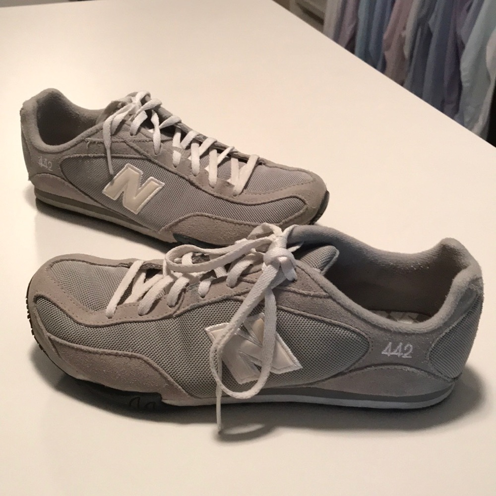 New Balance 442 Shoes